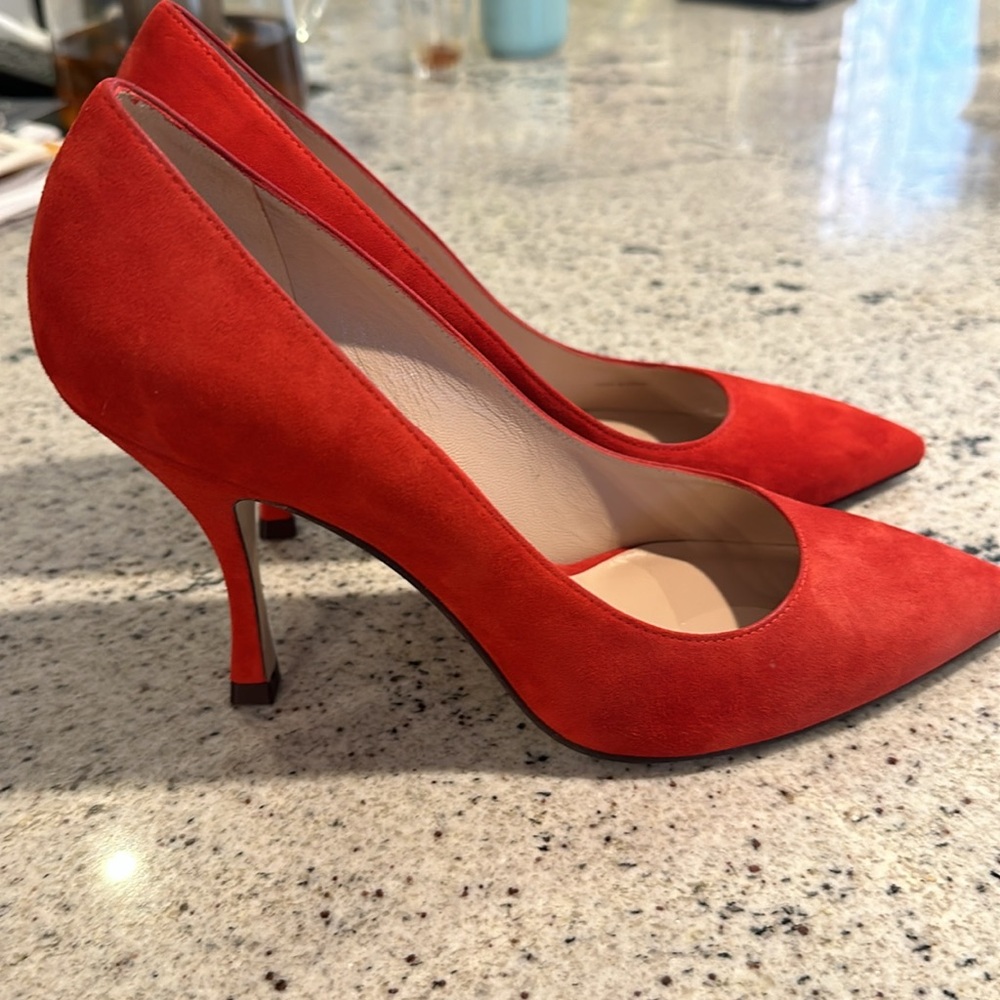 ❤️ Stuart Weitzman ❤️ - Picture 4 of 5